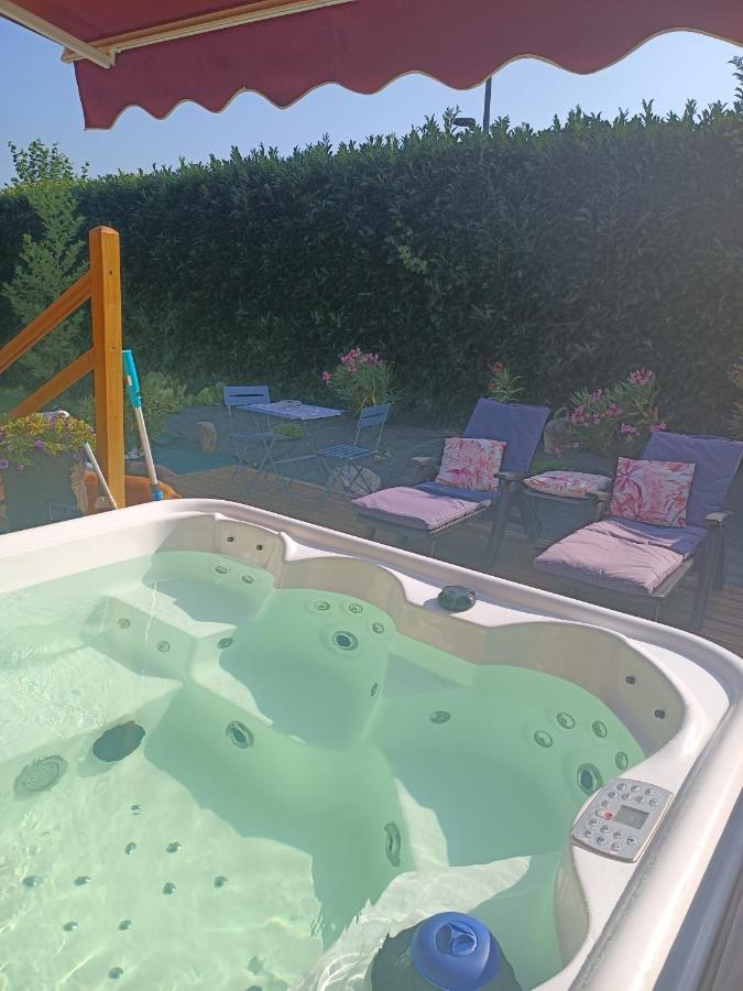 Chalet & Spa Sur La Cote Fleurie Auberville Esterno foto